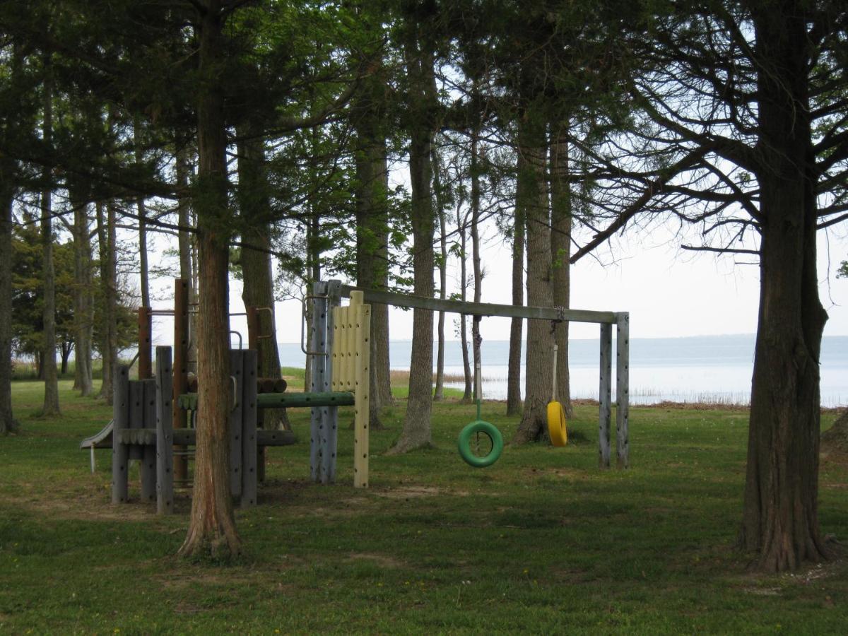 Virginia Landing Camping Resort Cabin 2 Quinby Dış mekan fotoğraf